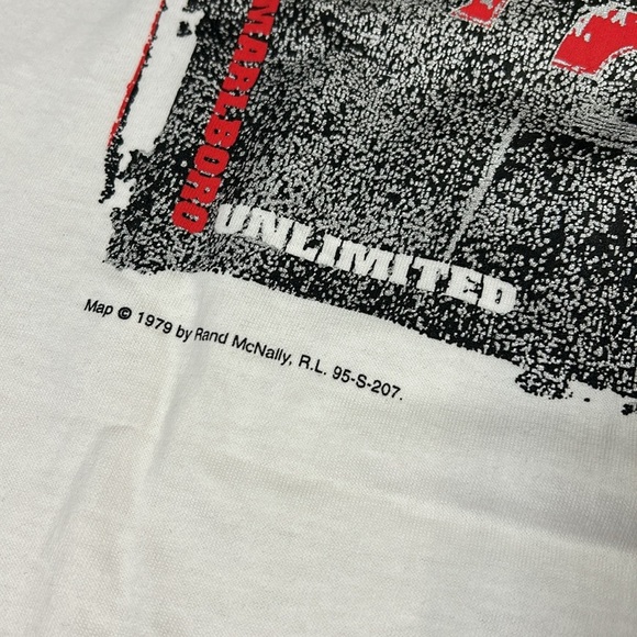 Vintage 90s Marlboro Unlimited Cotton Short Sleeve Graphic Train Pocket T-Shirt - Picture 5 of 7